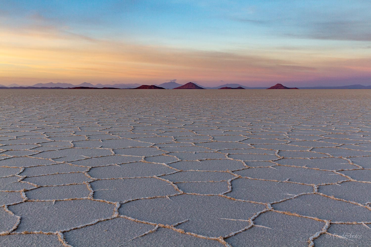 IMG_0550.jpg Sunrise, Salar de Uyuni, Bolivia