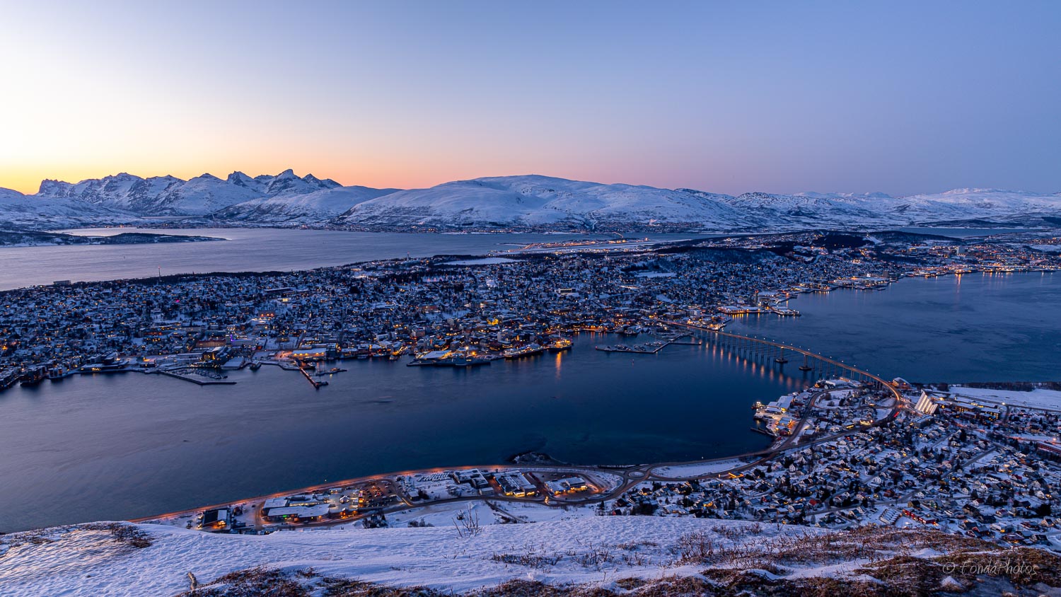 5DIV4987.jpg Tromso from Storsteinen mountain