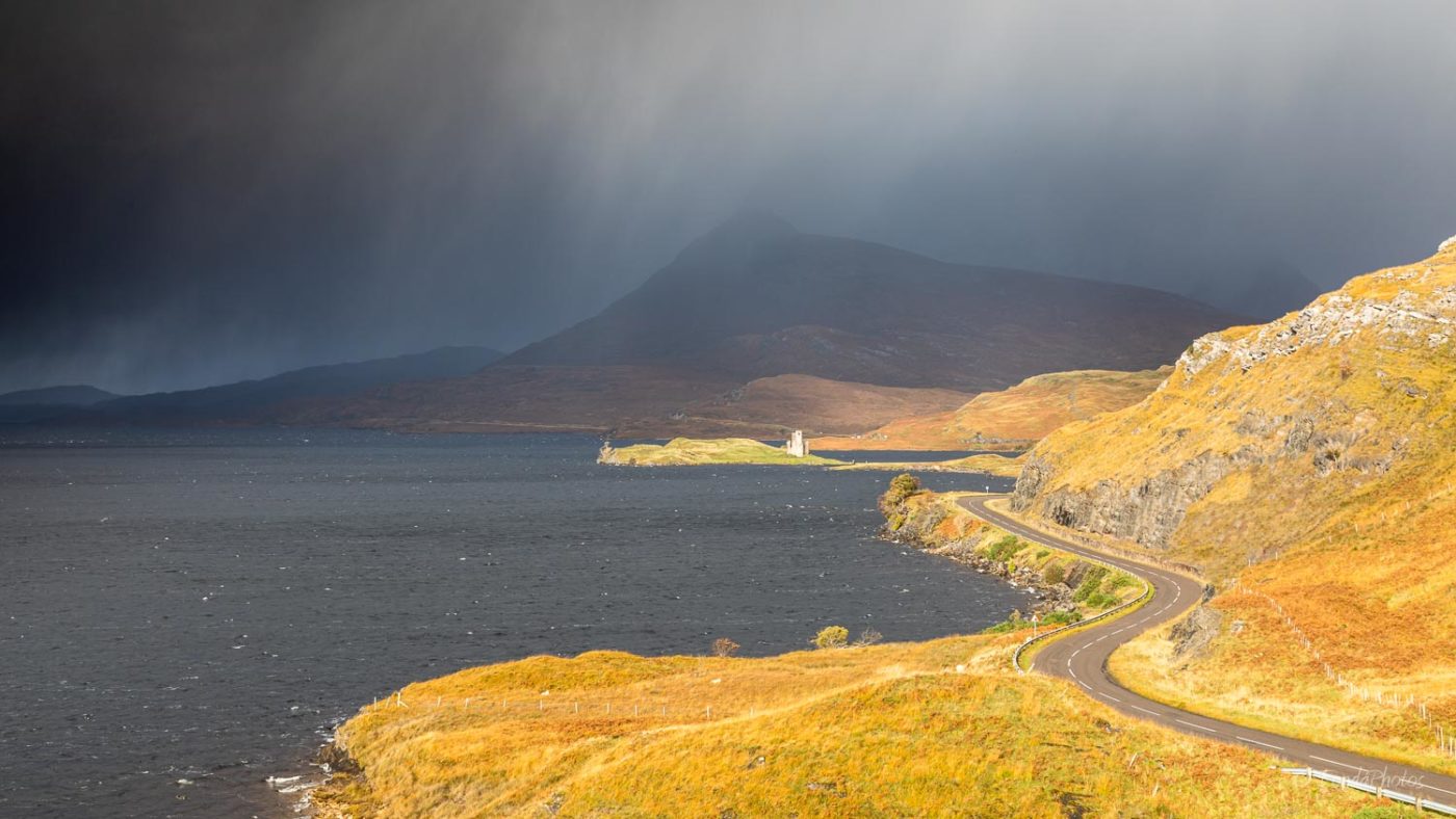 Old road bridge over Unapool Burn