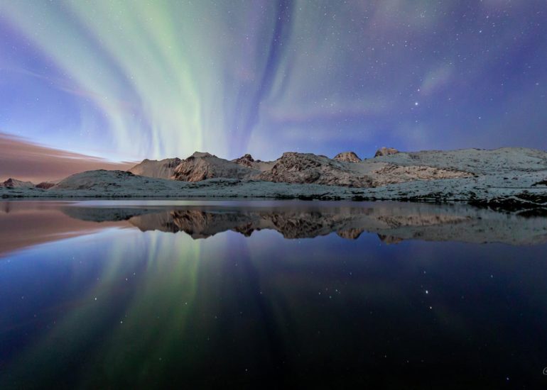 Northern lights, Skagsanden beach, Lofoten