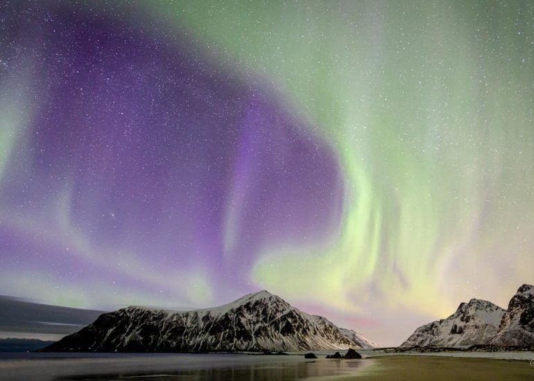 Northern lights, Skagsanden beach, Lofoten