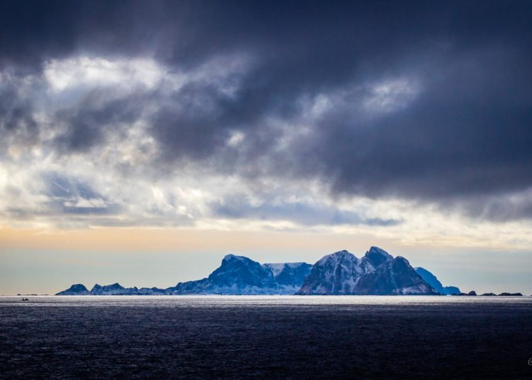 Ramberg beach, Lofoten