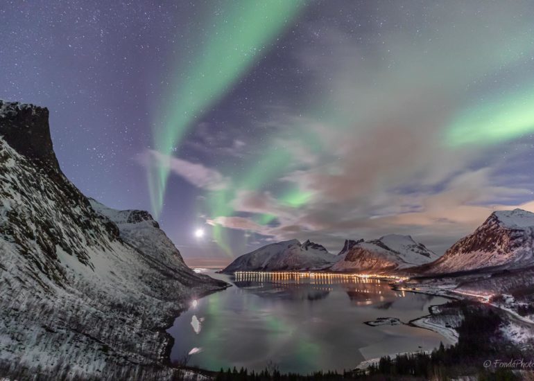 Northern lights, Skagsanden beach, Lofoten