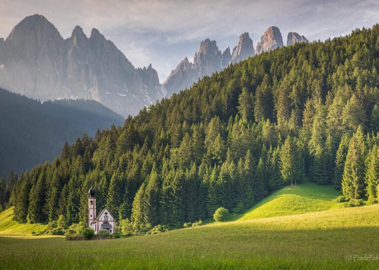 Chapelle San Giovanni, Dolomites